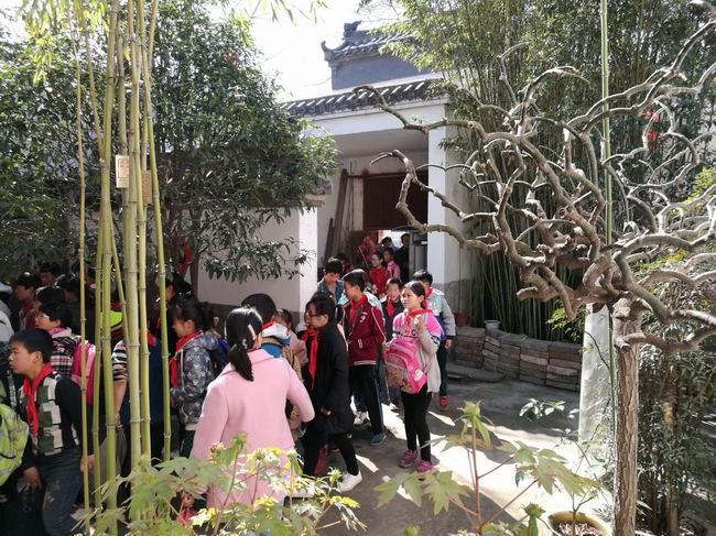 清明纪念活动011915